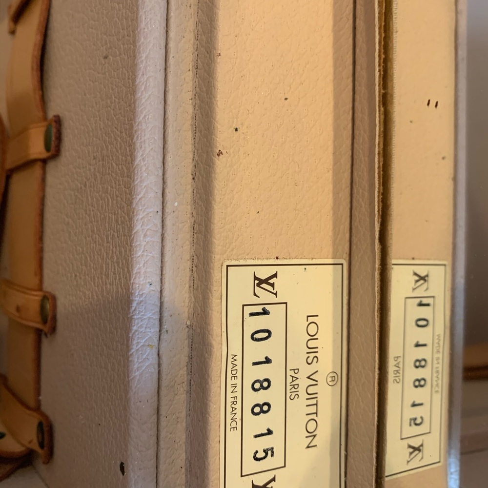 Louis Vuitton Makeup Trunk - Picture 6 of 8